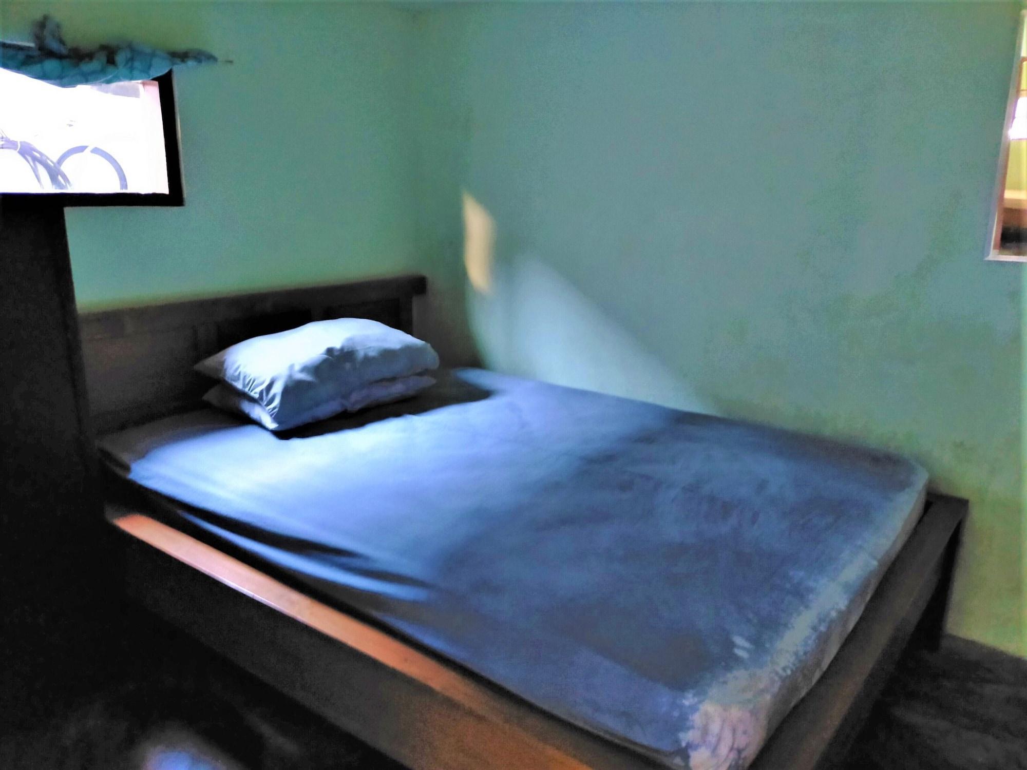 Gandrung City Hostel Баньюванги Экстерьер фото