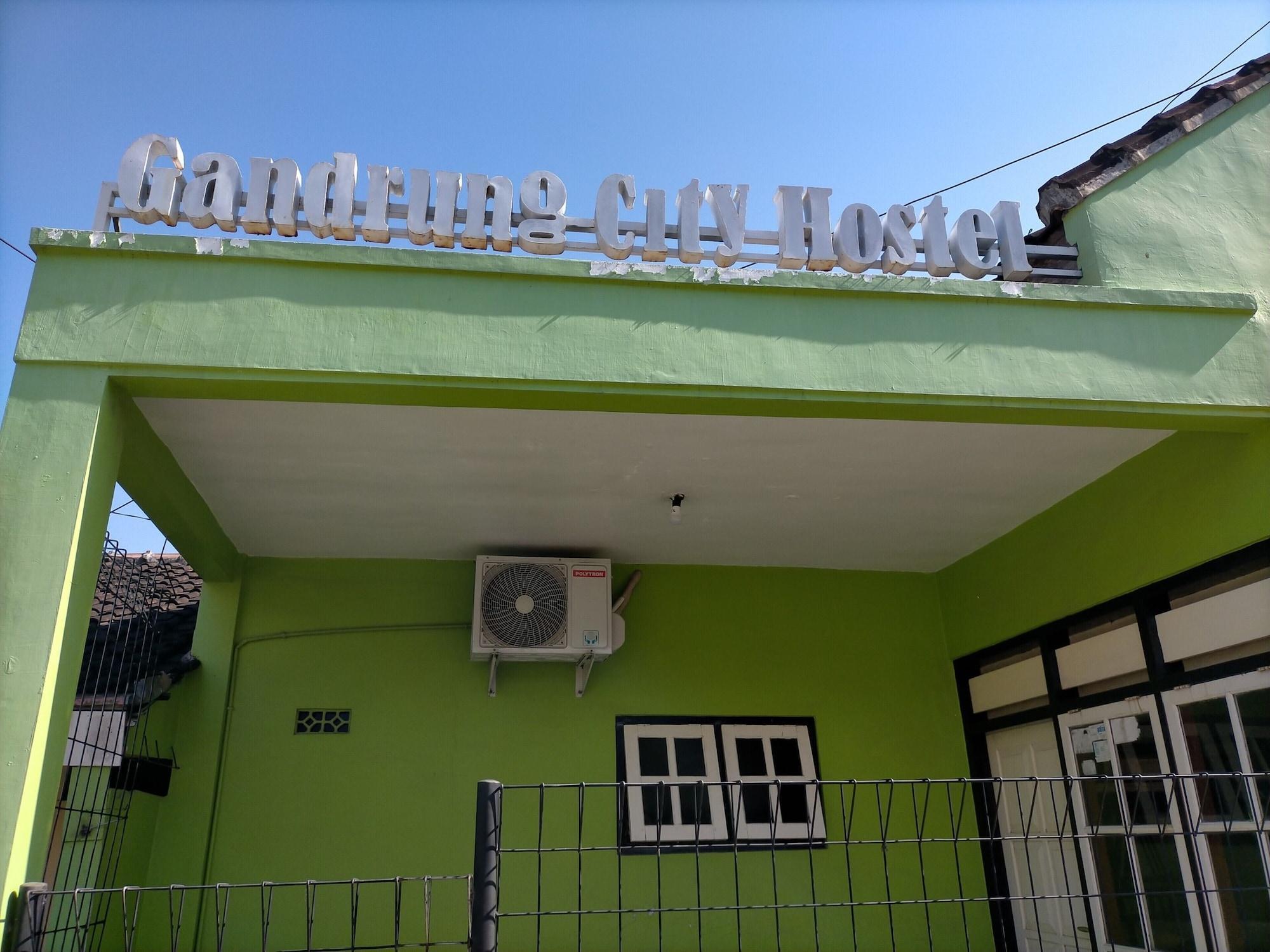 Gandrung City Hostel Баньюванги Экстерьер фото